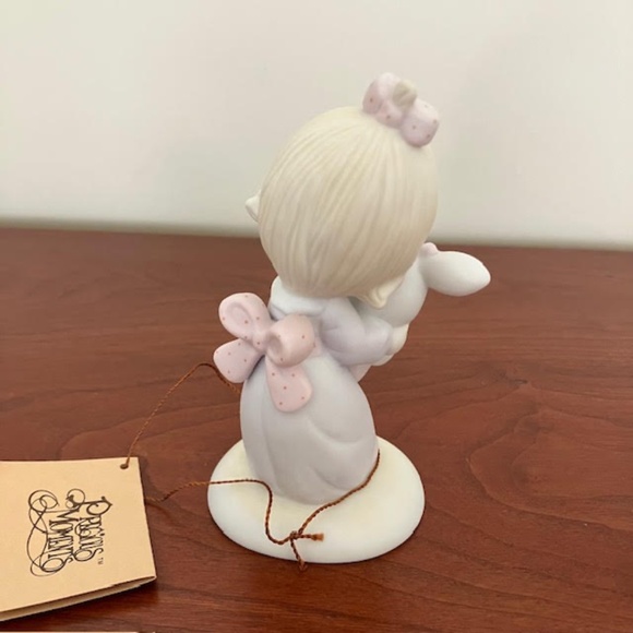 Precious Moments - Jesus Loves Me (girl) - E-1372/G - 1978 - Picture 4 of 7